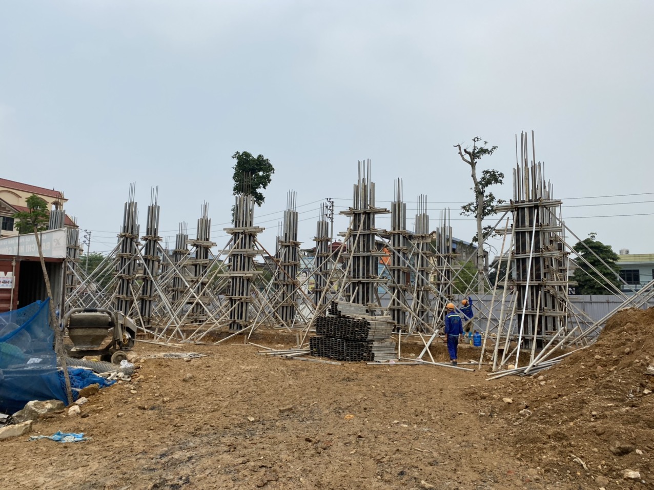 613ee0d4b6a944f71db8