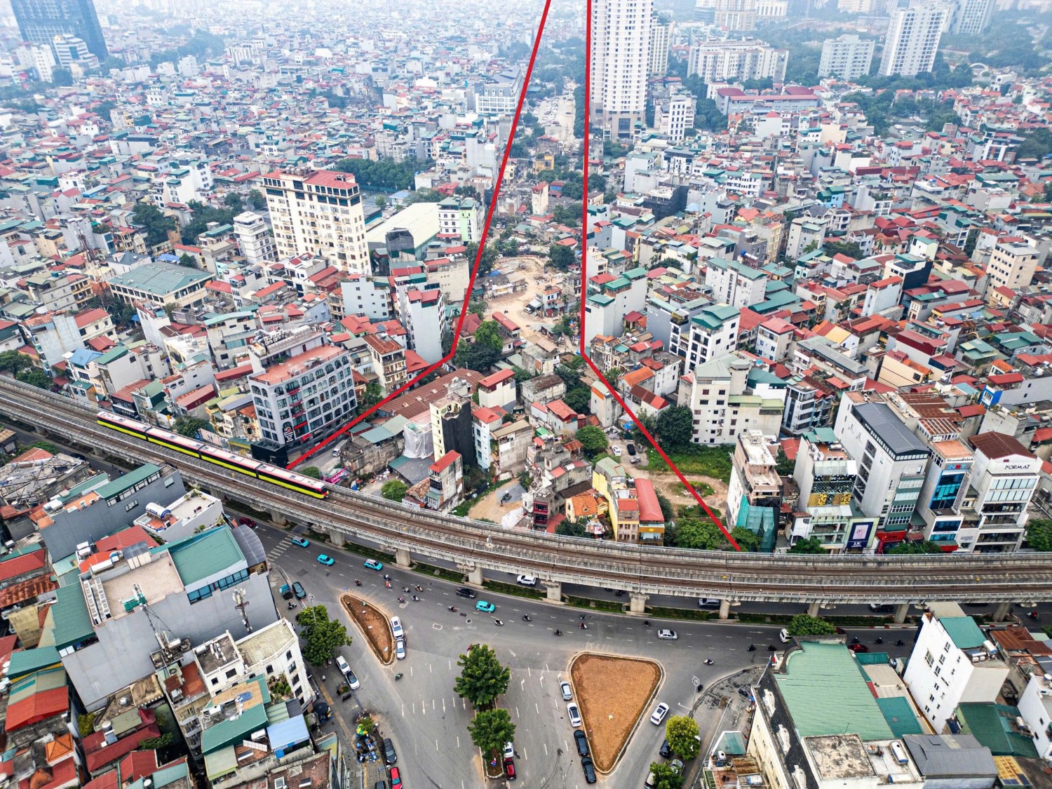 Vành đai 2,5 đoạn Cầu Giấy - Khu đô thị mới Dịch Vọng (phường Cầu Giấy, Hà Nội) triển khai nhiều năm chưa xong. Ảnh: Sóng Hữu